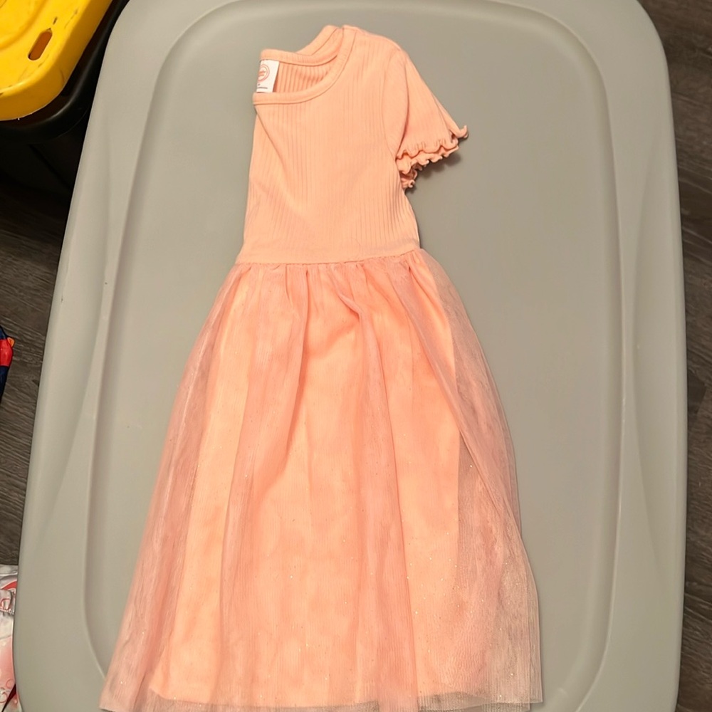 Girls dress